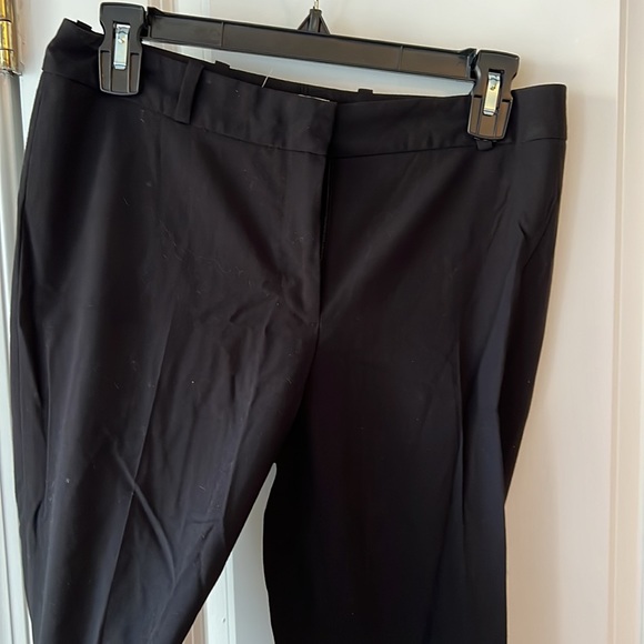 Like new! Gorgeous work pants. So comfy! - Picture 4 of 5